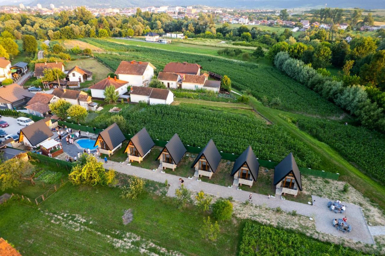 Resort La Familia Bihać Екстериор снимка