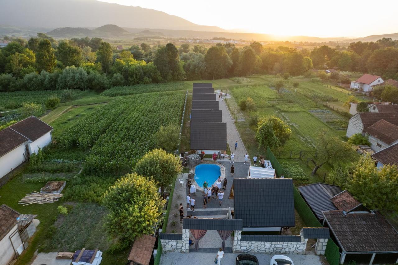 Resort La Familia Bihać Екстериор снимка