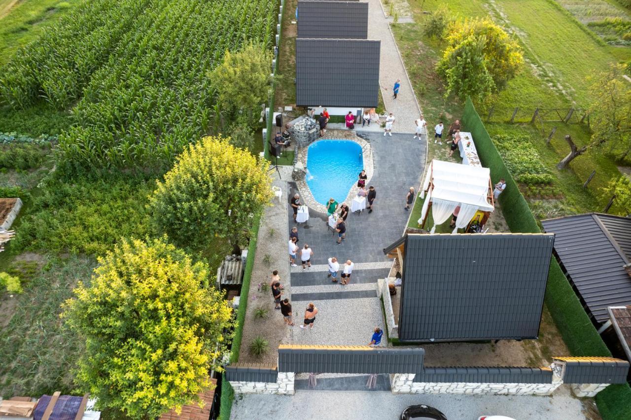 Resort La Familia Bihać Екстериор снимка